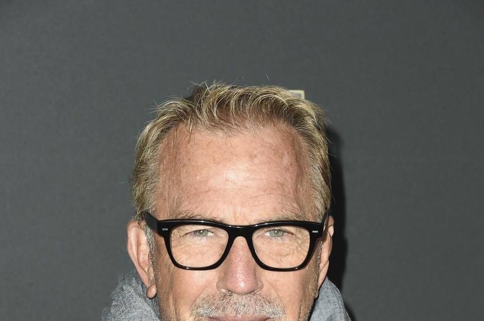 To je nova ženska v življenju Kevina Costnerja: Po burni ločitvi se mu ne mudi več (foto: profimedia)