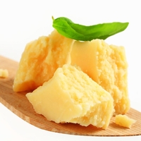 Strokovnjaki po novem trdijo, da je parmezan popoln beljakovinski prigrizek