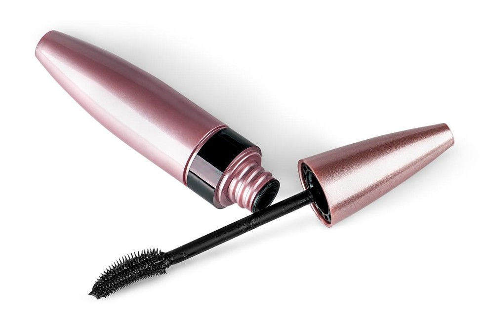 Kako dolgo lahko v resnici uporabljate odprto maskaro? (foto: Profimedia)