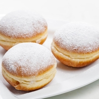 Pregledali 18 vzorcev krofov: Številni higiensko zelo vprašljivi