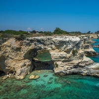 Italijani žalujejo: Slavni Lok zaljubljencev se je na valentinovo zrušil v morje