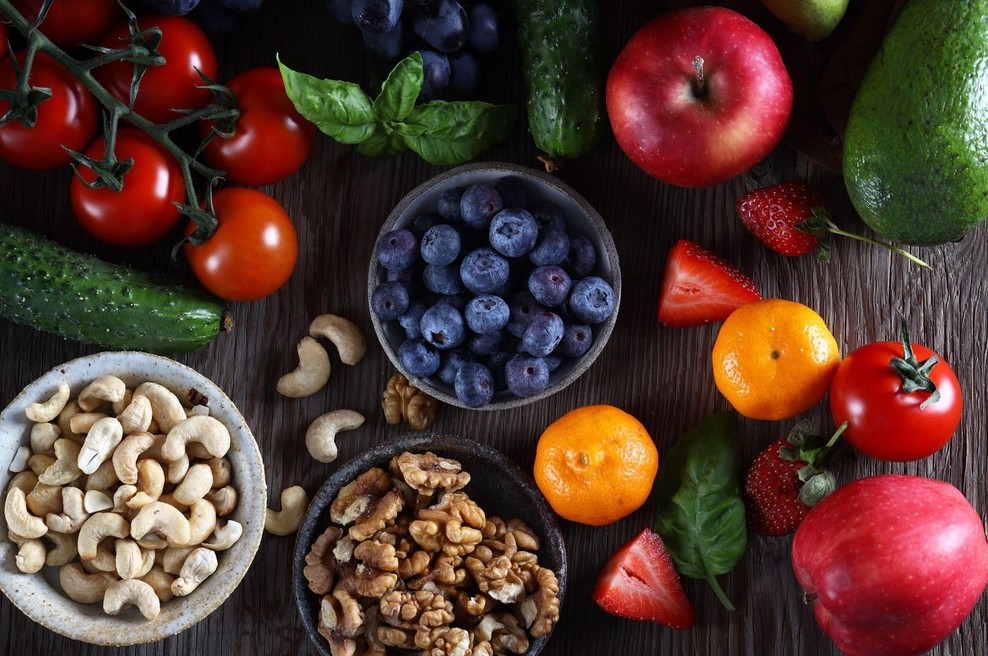 Kaj jesti, da bi živeli dlje: Raziskava trdi, da je ta dieta najboljša izbira (foto: profimedia)