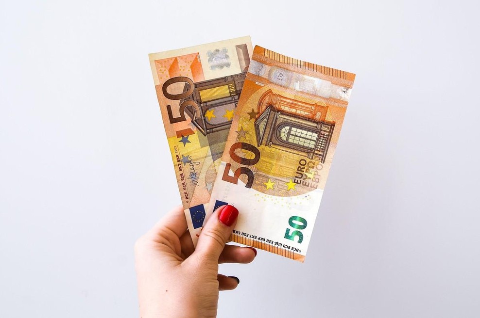 Zakaj bi morali imeti v denarnici vedno prepognjen bankovec za 50 evrov? (foto: Profimedia)