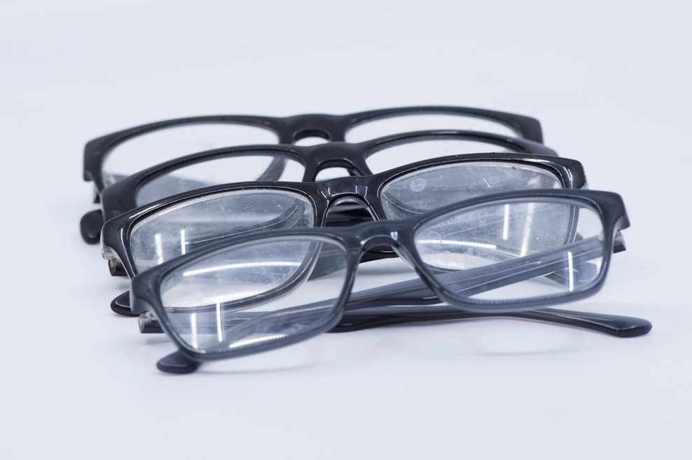 Le redki poznajo pomen teh 3 številk na okvirju očal, pa so pomembne (foto: profimedia)