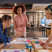 "Toksična, a tudi najboljša. Ne moremo si privoščiti, da bi jo izgubili," je rekel šef - in se motil