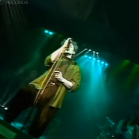 Najbolj žalostna jugoslovanska balada: Vrnil se je iz vojske in zagledal poroko dekleta, za katero je mislil, da ga čaka