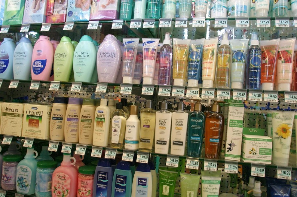 Test gelov za lase: Najdražji za 20,25 evra je hkrati najslabši in ni prestal testa (foto: profimedia)