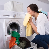 S tem preprostim trikom bo vonj mehčalca dišal še več dni