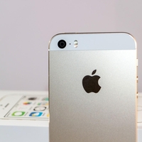 Aktiviral Apple darilni bon in ostal brez računa ter 25 let dolgega digitalnega življenja