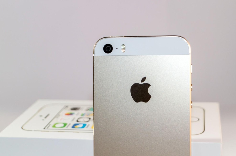 Aktiviral Apple darilni bon in ostal brez računa ter 25 let dolgega digitalnega življenja (foto: Profimedia)