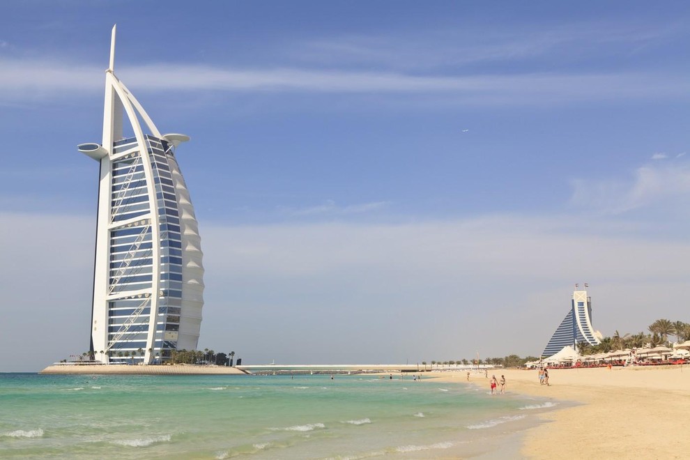 Po gospodarskih posledicah iranskega konflikta si dubajska vlada prizadeva oživiti turistični sektor. Prebivalce spodbuja, naj v mesto povabijo prijatelje in …