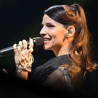 Lea Sirk ima novega: vsa nasmejana je takole pozirala z njim (FOTO)