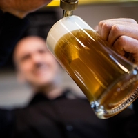 Po 50 letih slabe vesti je turist poslal denar za 'ukraden' vrček