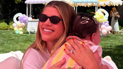 Sofia Richie Grainge mama otrok