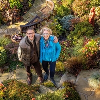 Takšen je najlepši vrt na svetu: zakonca sta ga v 43 letih iz blatnate trate spremenila v raj