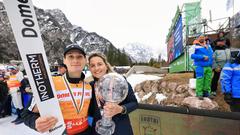 Domen Prevc Špela Ravnik par Planica poljub ljubezen