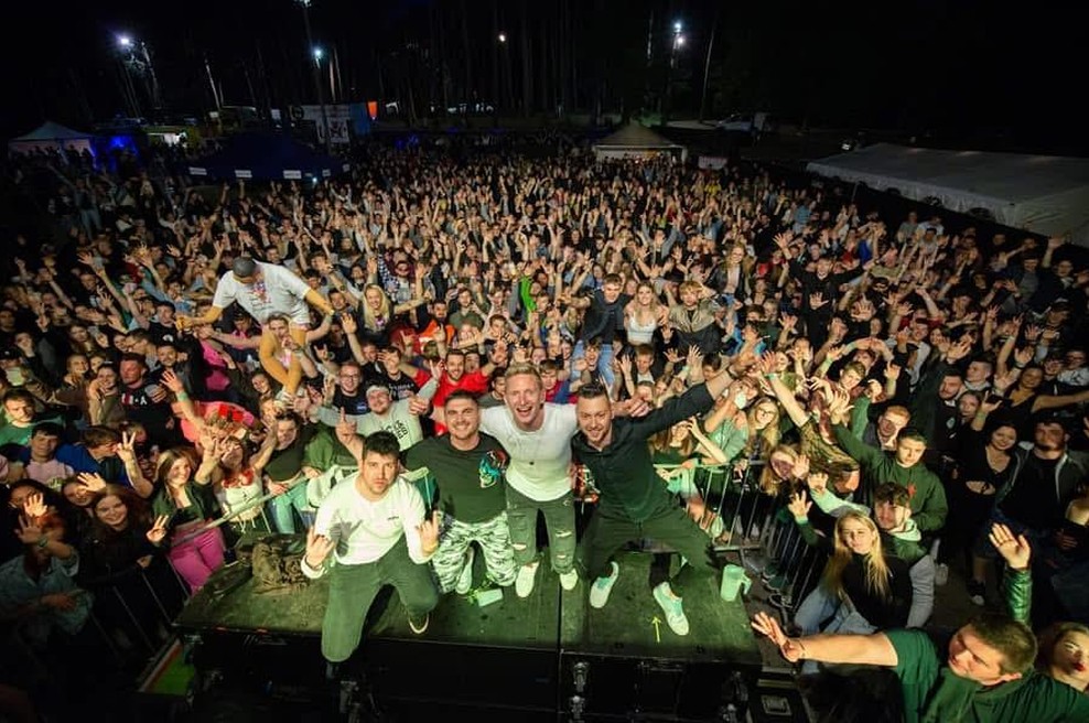 Člani priljubljene slovenske skupine ob velikem jubileju: nesoglasja rešujejo sproti in s trezno glavo (foto: Osebni arhiv Zvite Feltne)