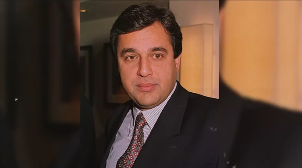 Burrell v knjigi trdi, da je bila njena prava ljubezen britanski kardiokirurg Hasnat Khan. Burrellova izjava poudarja dolgoletno razmerje med …