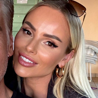 Srčna izbranka Jana Plestenjaka nekaj mesecev po poroki že pokazala to spremembo in mnogi so navdušeni