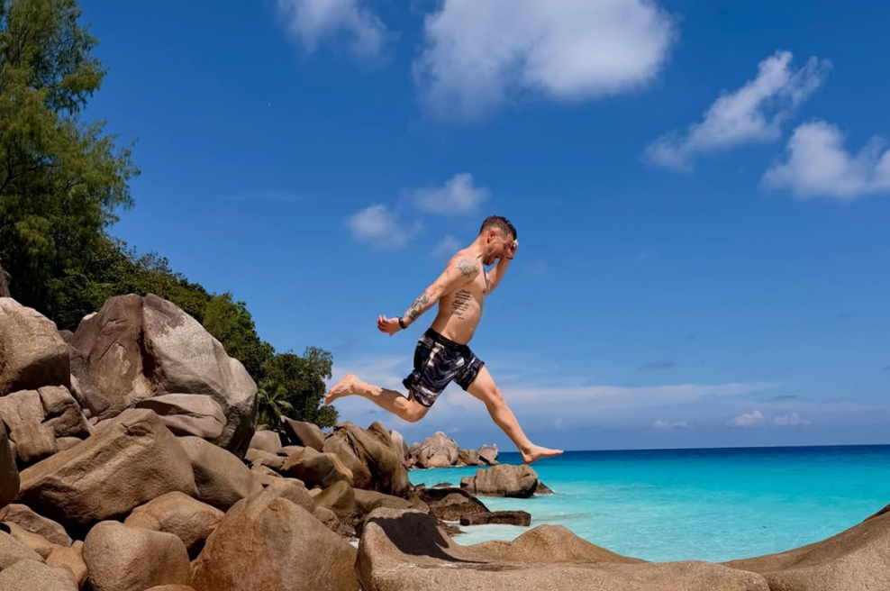 Sanjski pobeg slovenskega športnika, za katerim se slinijo vse Slovenke: tako uživa v raju (a ni sam ...) (foto: instagram.com/renemlekuz)