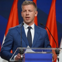 Péter Magyar se je tiho ločil od žene, nato leta 2024 vse eskaliralo: "Zaklepal me je v prostor, hodil z nožem."