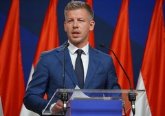 Péter Magyar se je tiho ločil od žene, nato leta 2024 vse eskaliralo: "Zaklepal me je v prostor, hodil z nožem."