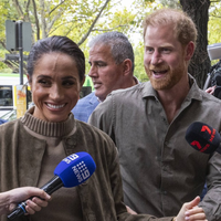 Pobegli kraljevi par se zdaj mudi tukaj, princ Harry in Meghan za srečanje zahtevata vrtoglave cene