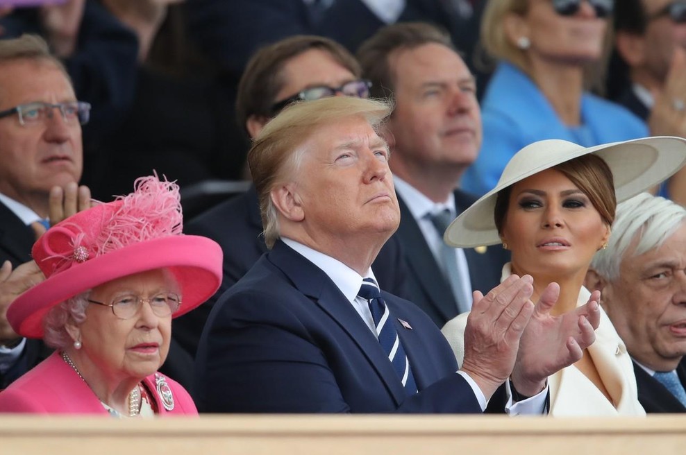 Dobra imitatorica: Kako je pokojna kraljica Elizabeta za hrbtom posmehljivo oponašala Melanio Trump (foto: Profimedia)