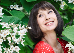 Priljubljena slovenska igralka ganila z objavo družinske fotografije in izlila dušo z zapisom, ki je ganil številne