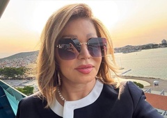 Neda Ukraden pokazala svojo lepo hči: čista kopija mame (videti sta kot dvojčici)