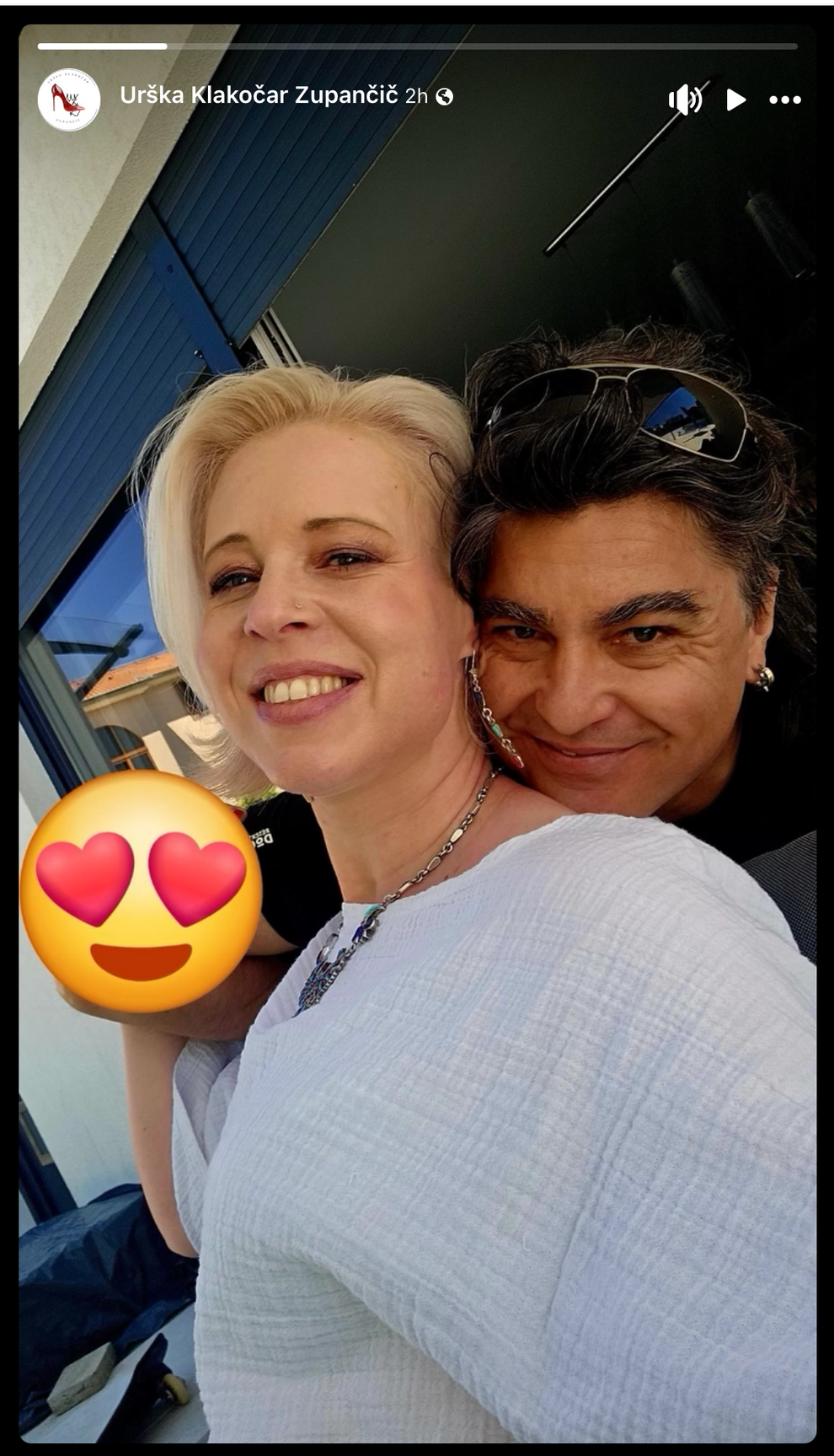 Urška ni skrivala, da sta pretekle praznike in podaljšan konec tedna preživela do ušes zaljubljena in da jima je vedno, …