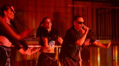 
                                                         Masayah pevka koncert Kino Šiška