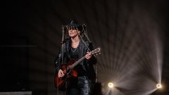 
                                                         Masayah pevka koncert Kino Šiška