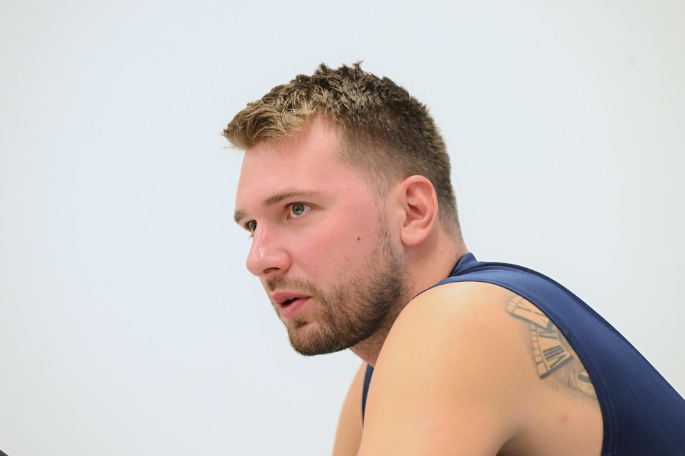 Luka Dončić je le nekaj minut po koncu klubske sezone v ligi NBA prek družbenega omrežja sporočil, da letos poleti …