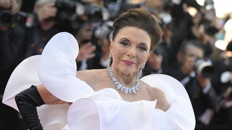 Joan Collins