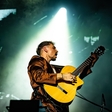 Koncert Žana Serčiča zavit v debel plašč žalosti, na dan zdaj prihajajo presunljive podrobnosti: "Moj sin ... Boril se je za življenje!"