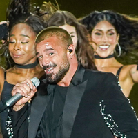 Osupljiva drama na koncertu Rickyja Martina: tekle so solze, kar je storil priljubljeni pevec, pa je vse pustilo brez beseda