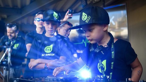 Mini DJ Akademija glasba