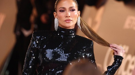 Poza Jennifer Lopez, ob kateri nihče ni ostal ravnodušen: "Zapri noge"