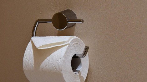 Toaletni papir v hotelu.