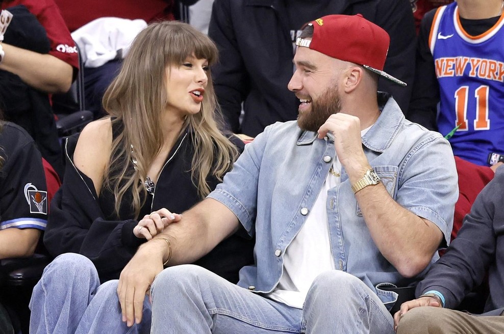 Bizarno, a resnično: tole je 'ukradel' s poroke Taylor Swift, ustvaril posel in zaslužil več kot tisoč evrov (foto: Profimedia)