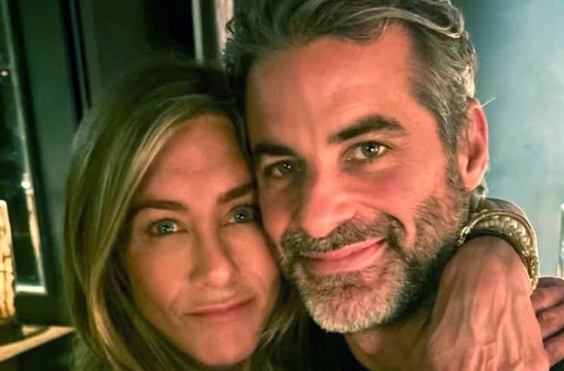Jennifer Aniston in Jim Curtis