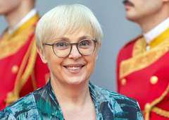 Nataša Pirc Musar na uradnem obisku v Črni gori v oblačilih, ki smo jih na njej že videli (razkrivamo, kdaj in kje)