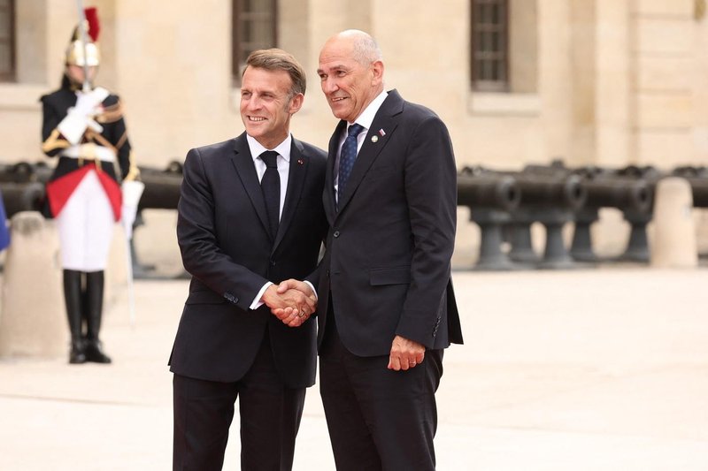 Janez Janša slavnostna večerja obisk Francije Emmanuel Macron