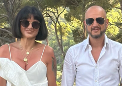 Nina Osenar Kontrec javnosti razkrila dragoceno darilo, ki jo je spravilo do solz