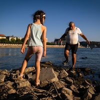 V jezeru že preveč urina, država poziva kopalce: Jezera ne uporabljajte kot stranišče