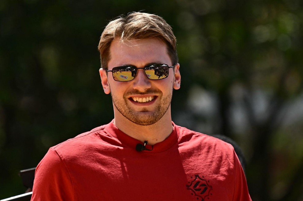 Luka Dončić pokazal ljubek trenutek s hčerko, vsi opazili en detajl na njegovi roki (FOTO) (foto: Profimedia)
