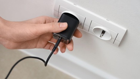 elektrika vtičnica
