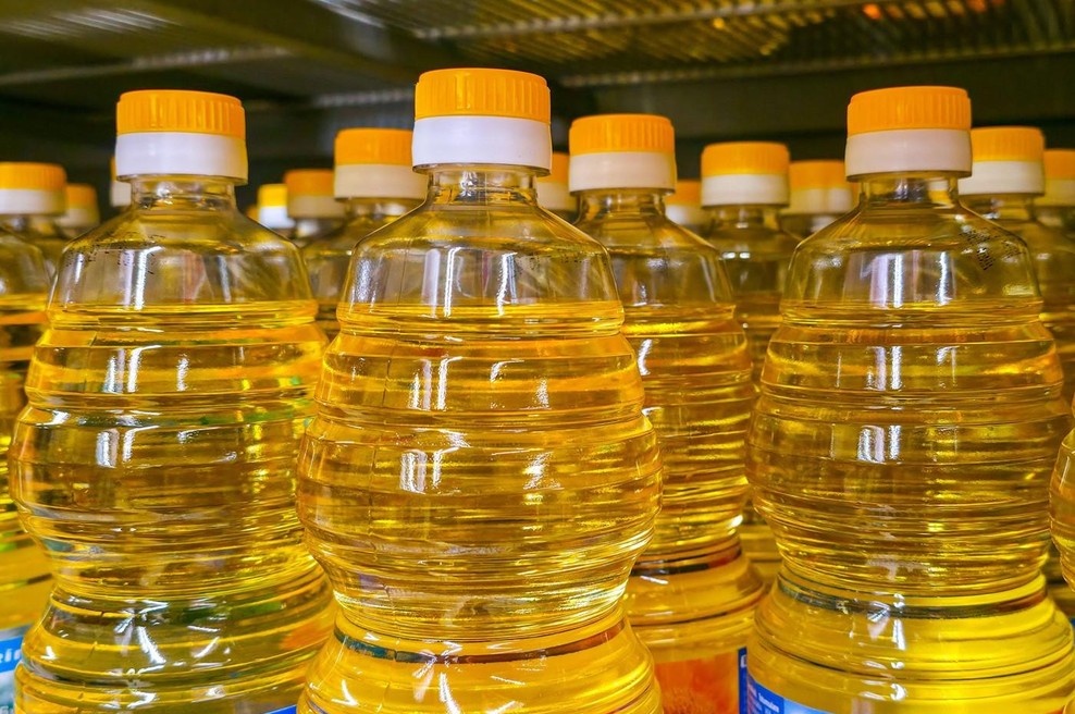 To je veliko boljša izbira od sončničnega olja: gre za bolj zdravo in okusnejšo alternativo, kilogram pa nadomesti celo 4 litre olja (foto: Profimedia)