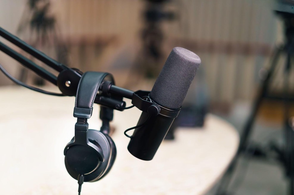 Znani voditelj zapušča Radio 1: ta skrivnostna objava zdaj razkriva vse (tudi to, kam odhaja) (foto: Profimedia)